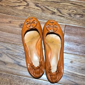 Tory Burch flats !